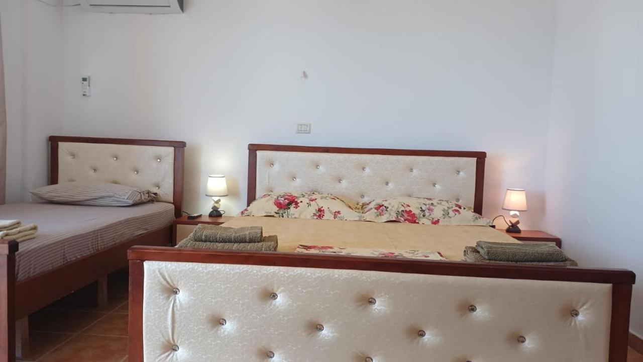 Guesthouse Mateo Dhërmi Rum bild