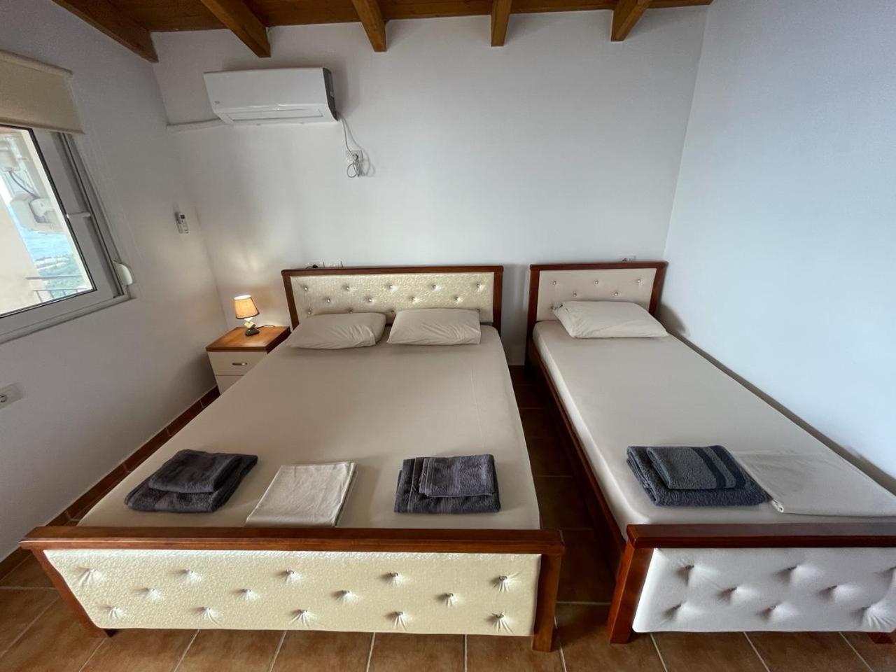 Guesthouse Mateo Dhërmi Rum bild